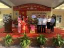 lanh dao dia phuong chuc mung nha truongchuan.jpg - 