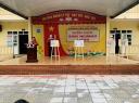 Hiệu trưởng đối thoại với HSchuan.jpg - 